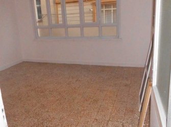 KİLİS KARATAŞ ESKİ KARAKOL KARŞISINDA SATILIK DAİRE 