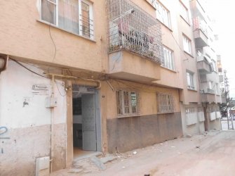 KİLİS'TE İSMET PAŞA MAHALLESİNDE SATILIK GİRİŞ KAT  DAİRE