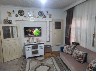 KİLİS KARTALBEY MAHALLESİNDE SATILIK KOMPLE 2 KATLI EV