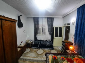 KİLİS KARTALBEY MAHALLESİNDE SATILIK KOMPLE 2 KATLI EV