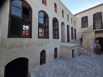 KİLİS ULU CAMİ YANINDA SATILIK TARİHİ KONAK 