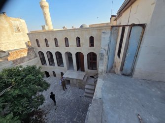 KİLİS ULU CAMİ YANINDA SATILIK TARİHİ KONAK 