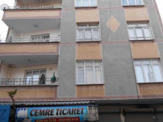 KİLİS AHMETRASİM CADDESİNDE SATILIK DAİRE 
