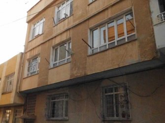 KİLİS KARATAŞ ESKİ KARAKOL KARŞISINDA SATILIK DAİRE 