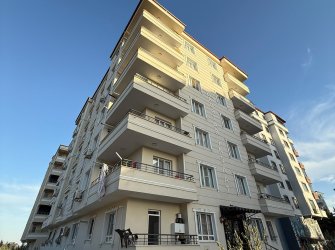 KİLİS ÇEVRE YOLU TARAFINDA BEYAZ KÖŞK DÜĞÜN SALONU ARKASINDA LÜX SATILIK DAİRE